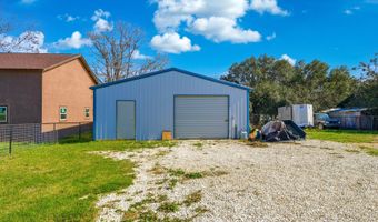 682 STUART Rd, Adkins, TX 78101