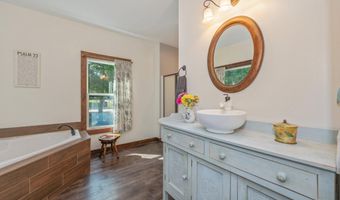 1827 Waterway Dr, Baker, FL 32531