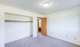 18 NE Schmitz St, Adams, MN 55909