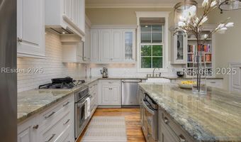 15 Hunting Lodge Rd, Bluffton, SC 29910
