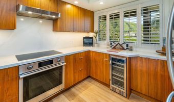 500 Lunalilo Home Rd 26G, Honolulu, HI 96825