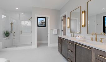 809 N KENMORE St, Arlington, VA 22201