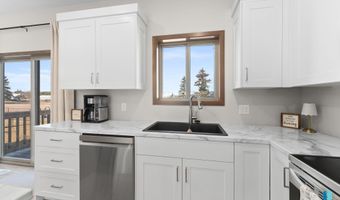 500 E Cairos Pl, Brandon, SD 57005