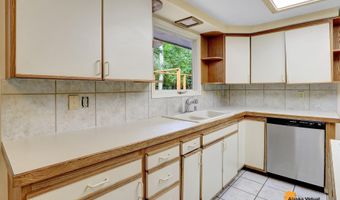 1336 Staubbach Cir, Anchorage, AK 99508