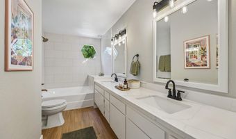 505 Lagunaria Ln, Alameda, CA 94502