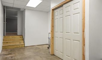 374 Briarwood Ln, Bedford, IN 47421