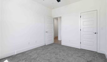7014 Orange Ave, Bentonville, AR 72713