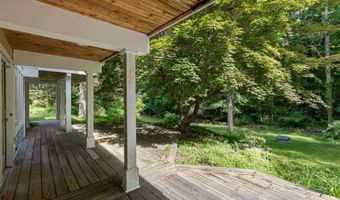 13 Windaway Rd, Bethel, CT 06801
