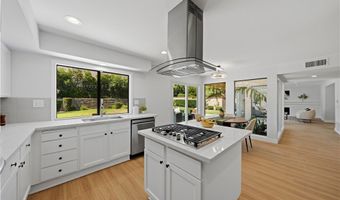 29033 Hollow Oak Ct, Agoura Hills, CA 91301