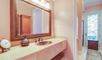 2001 Claudette Ct, Biloxi, MS 39531