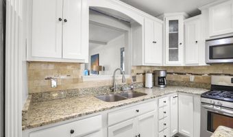 702 CEDAR St, Anthony, TX 79821