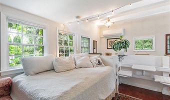 74 Third St, Newport, RI 02840