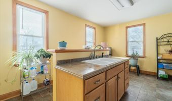 5827 State Highway 30, Amsterdam, NY 12010