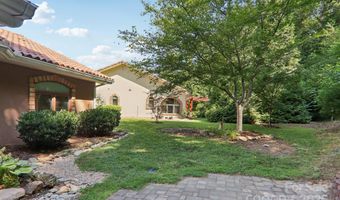 26 Ocaso Dr, Asheville, NC 28806