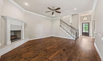 702 SE Eaton St, Bentonville, AR 72712
