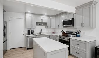 1200 Shaddick Dr, Antioch, CA 94509