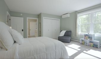 271 Red Gate Ln, Acton, ME 04001