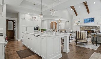 547 Roundtree Dr NE, Ada, MI 49301