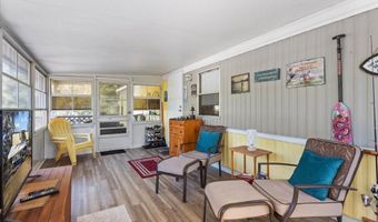 7639 6th St, Bell, FL 32619