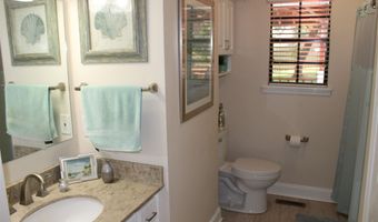 204 PORTSOUTH Ln, Alabaster, AL 35007