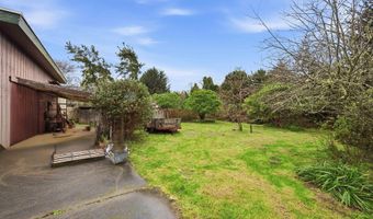 830 CHICAGO Ave, Bandon, OR 97411