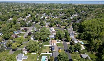 540 Sherman Ave, Belford, NJ 07718