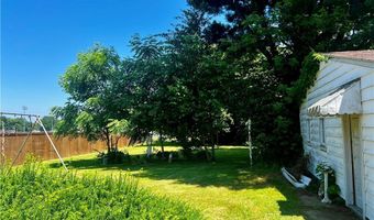 321 S Lake St, Amherst, OH 44001