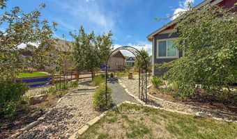 902 Canyonlands St, Berthoud, CO 80513