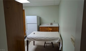 2921 Center Rd, Ashtabula, OH 44004