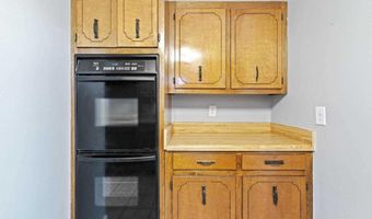 236 Beacon Ln, Atmore, AL 36502