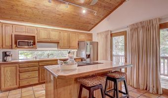 1009 N Loop Rd, Alpine, TX 79854