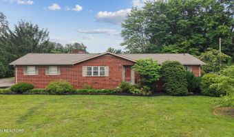 827 W Cunningham St, Alcoa, TN 37701