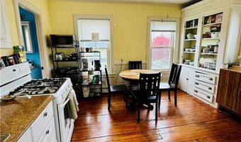 37 Lincoln Ave, Bristol, RI 02809
