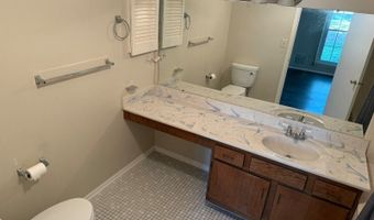 75 Homestead Ln, Bayonne, NJ 07035