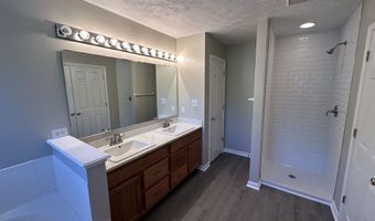 6302 Bishops Pond Ln, Indianapolis, IN 46268