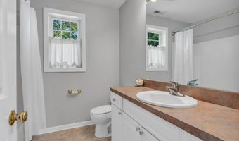 46 Pleasant Ave, Berlin, CT 06037