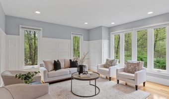 90 Frye Rd, Bolton, MA 01740