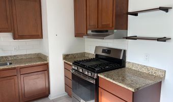15 Metroview Ct, Ann Arbor, MI 48108