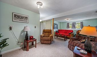 272 Westwoods Ter, Bristol, CT 06010
