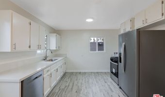 4607 11th Ave 1/2, Los Angeles, CA 90043