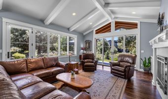 61525 Meeks Trl, Bend, OR 97702