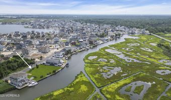 206 N Bay Dr, Bayville, NJ 08721