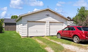 205 2nd Ave, Atkins, IA 52206