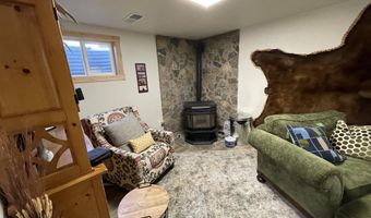 325 1ST N St, Cokeville, WY 83114