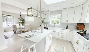 9721 BELLEVUE Dr, Bethesda, MD 20814