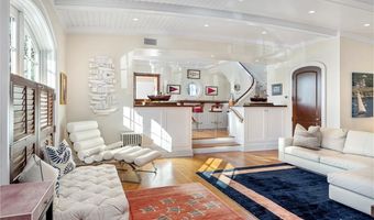 2 Harbor View Dr, Newport, RI 02840