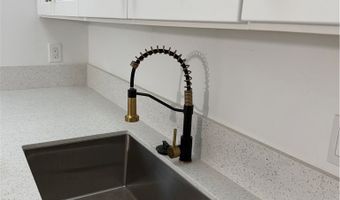 2100 W Dogwood 2100, Anaheim, CA 92801