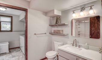 608 Manor Ct, Altoona, WI 54720