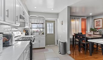 2452 N 4TH St, Harrisburg, PA 17110