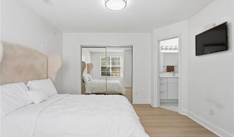 904 Wentworth Ct, Alpharetta, GA 30022